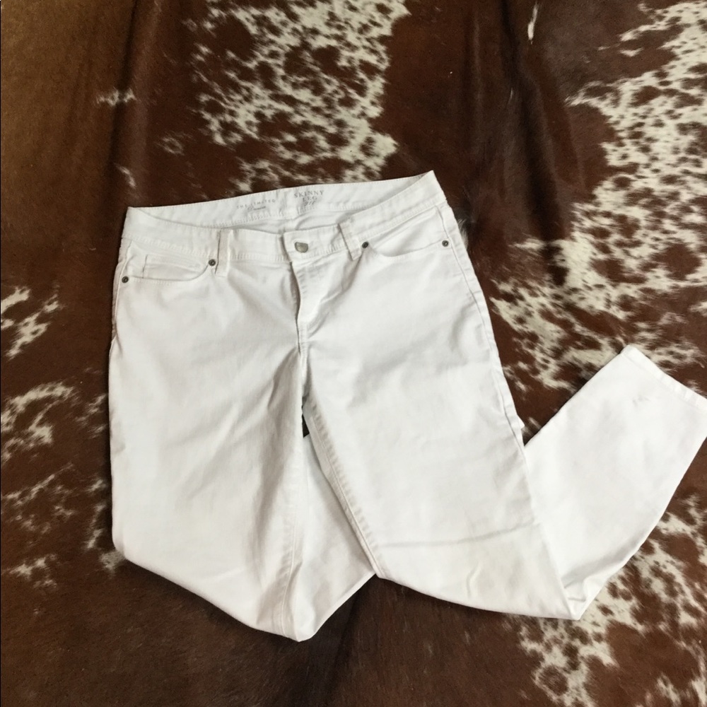 White skinny jeans
